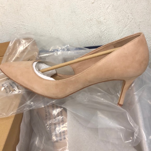 GAP Shoes - *PUMPS* brand new Women nude suede pumps size 11